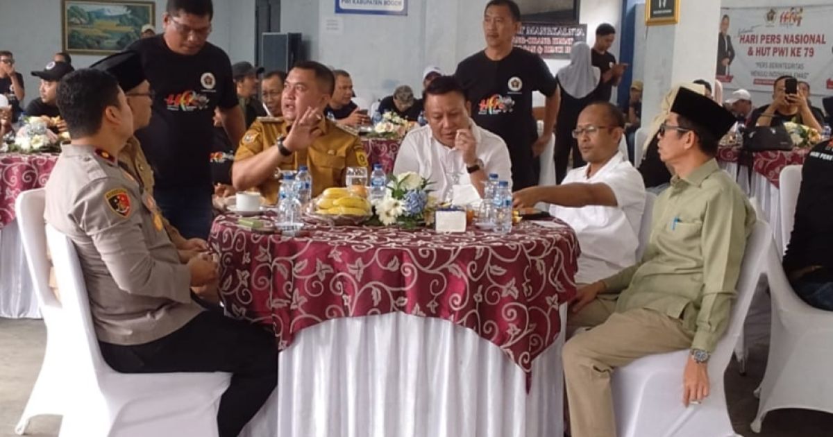 Ajat Rohmat Jatnika Dampingi Rudy Susmanto Hadiri Peringatan HPN 2026 di Gedung Graha PWI Bogor