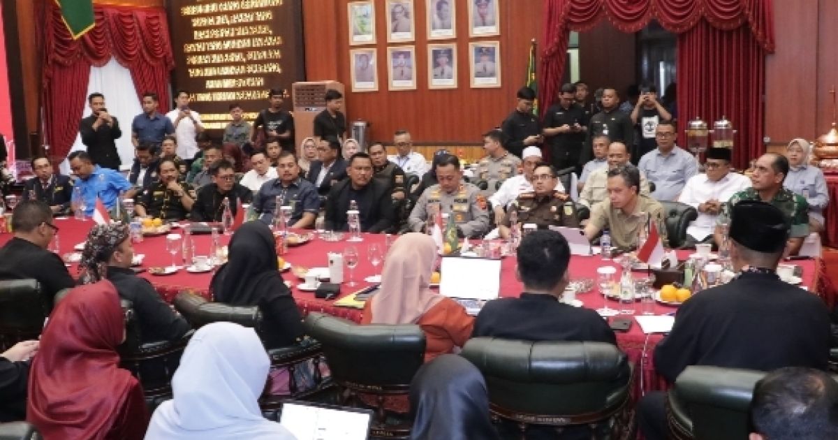 Komitmen Berantas Narkoba Bupati Awali Dengan Tes Urine di Lingkungan Pemkab Secara Acak