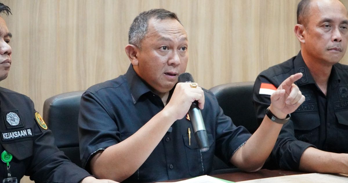 Lima Tersangka dugaan Tipikor Pemberian Fasilitas Pinjaman/Kredit Dari salah satu BANK Pemerintah Kepada PT. BSS dan PT. SAL