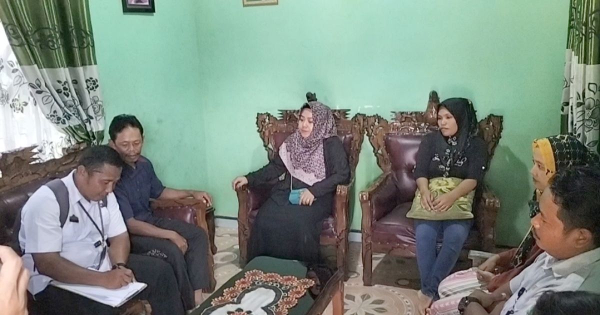 Tegas, Bangunan Tower Radio PT.Alunan Tak Disetujui Warga, Dian: Harus Dibongkar !!!