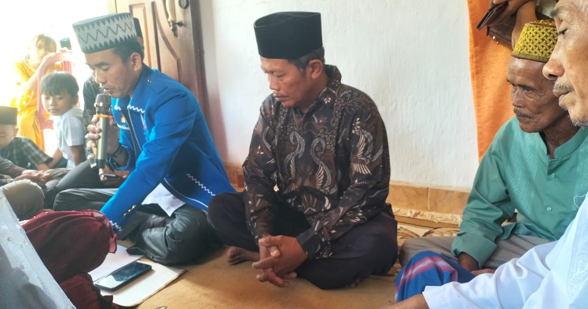 Buku Nikah Langka, Pasangan Pengantin Hanya di Berikan Buku Nikah Simbolis