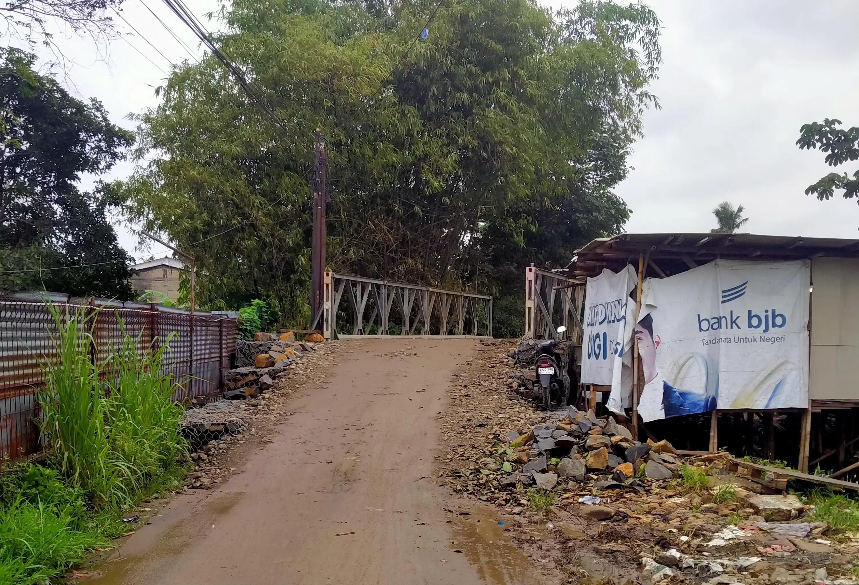 Jembatan Kali kumpa Menuai Sorotan  dan Polemik Publik, Proyek Siluman Dinas PUPR ?
