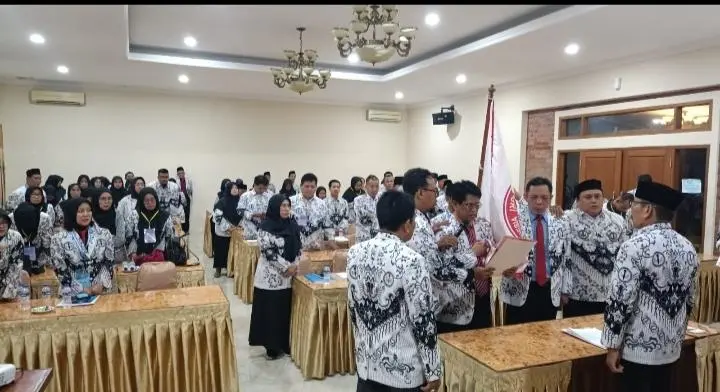 Menunggu Gebrakan dan Perubahan Yang di Janjikan Ketua dan Pengurus Baru PGRI Cabang Cibinong