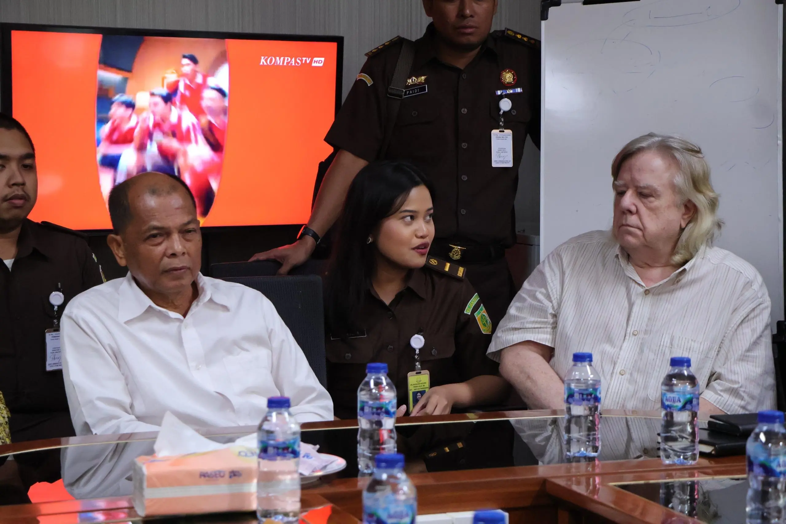 Perkara Koneksitas Satelit Slot Orbit 1230 BT, Penyerahan Tersangka dan Barang Bukti (Tahap II) 