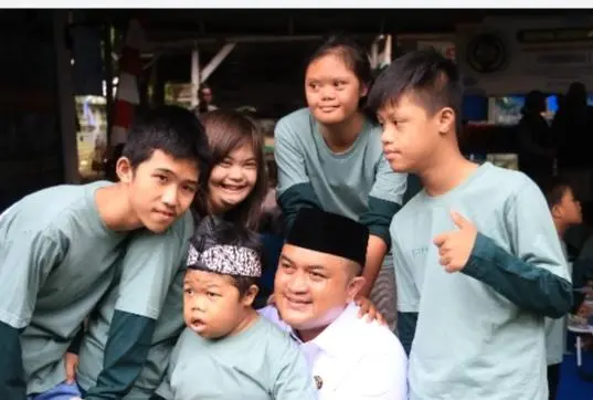 Sekolah Alam Disabilitas Permadani Cibinong Terima Bantuan Bupati dan Kajari 