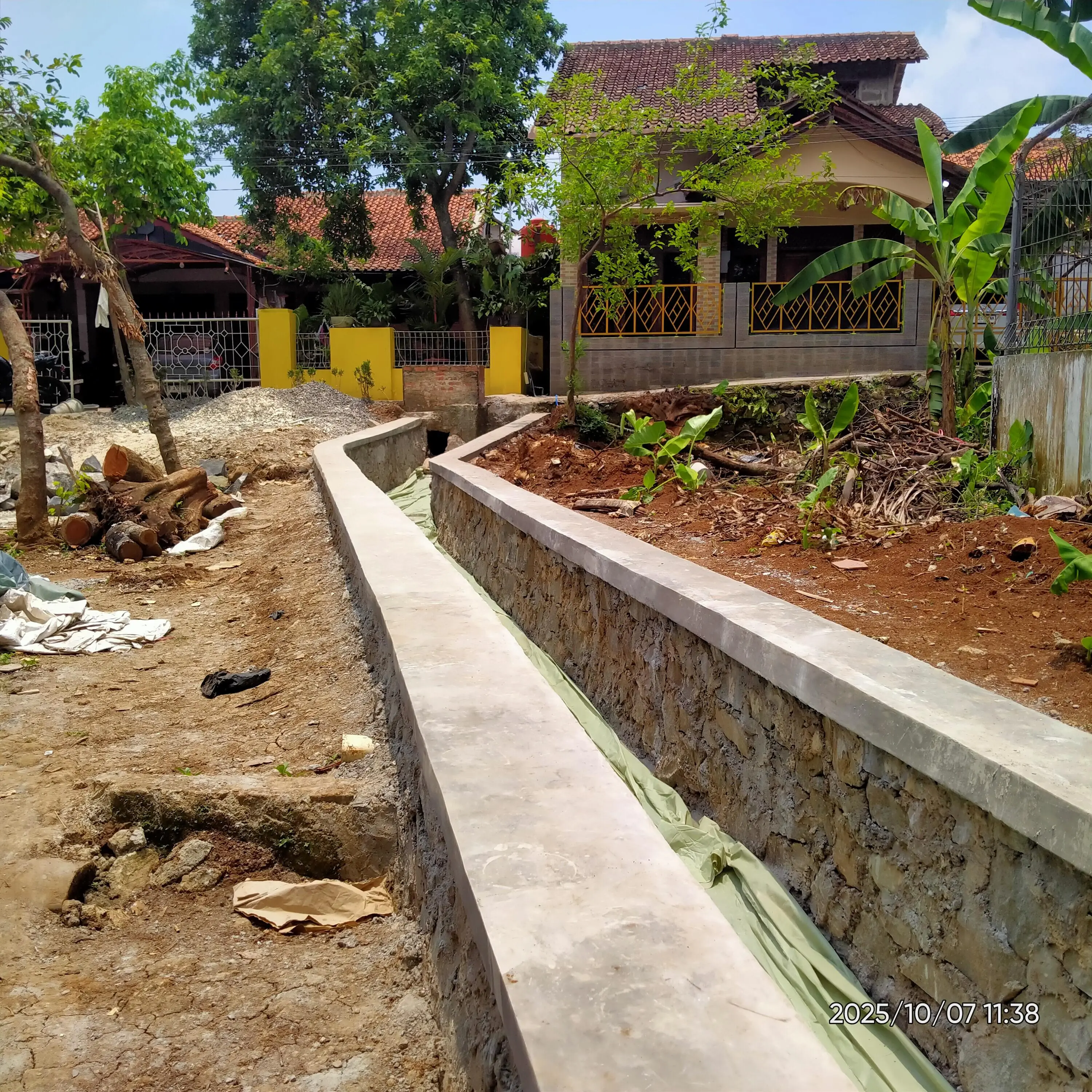 Realisasi Pembangunan Infrastruktur Turap Kelurahan Pakansari Cibinong 