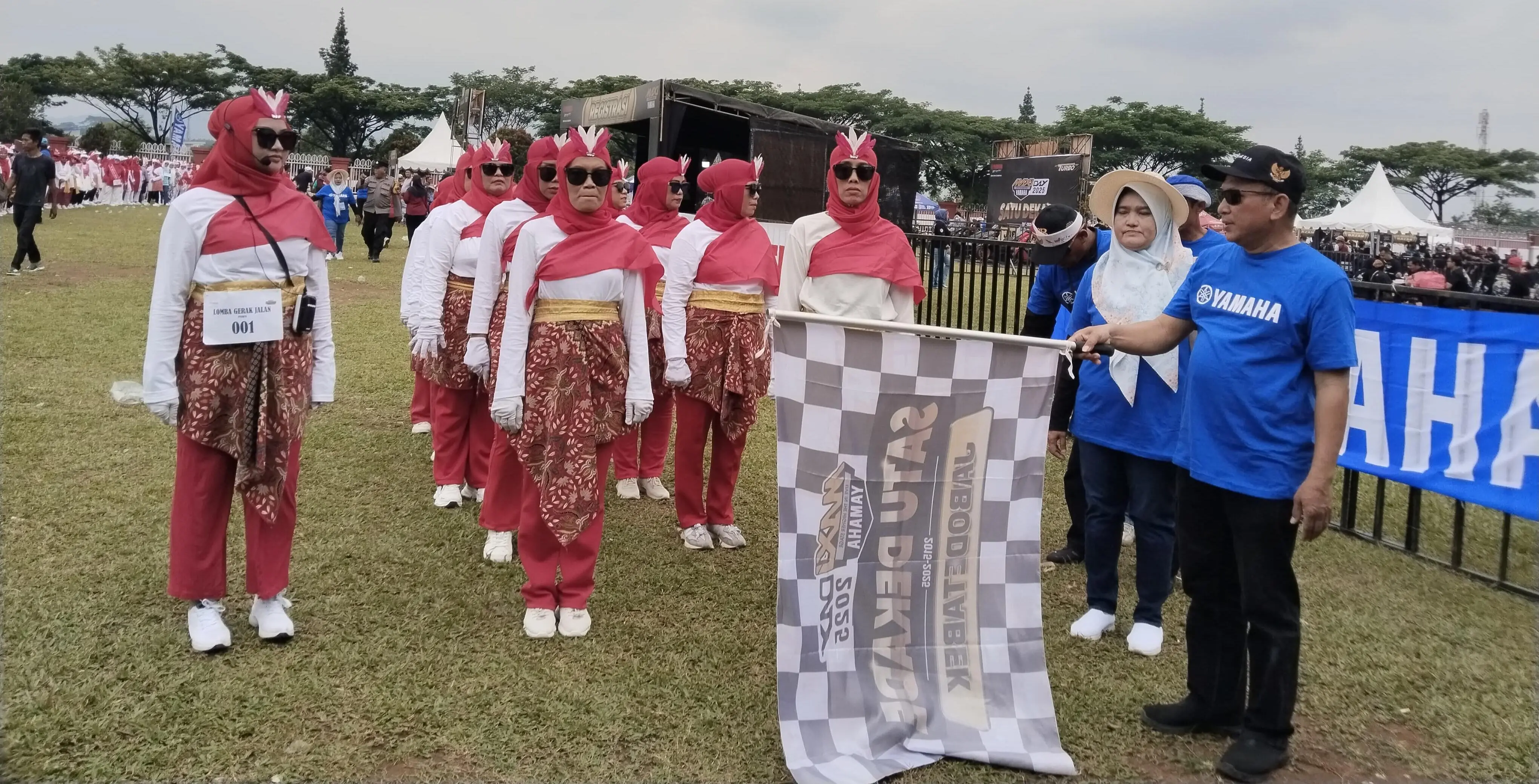 Lomba Gerak Jalan,Nasi Tumpeng Kelurahan Pakansari Cibinong 