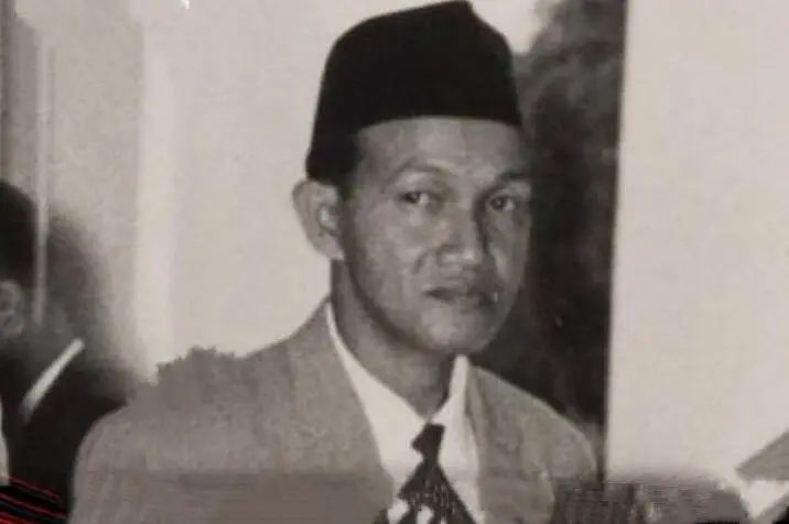 Indonesia Butuh Sosok Wakil Rakyat Seperti Idham Chalid Yang Mengayomi Rakyat, Bukan Wakil Rakyat yang Sibuk Mengejar Fasilitas