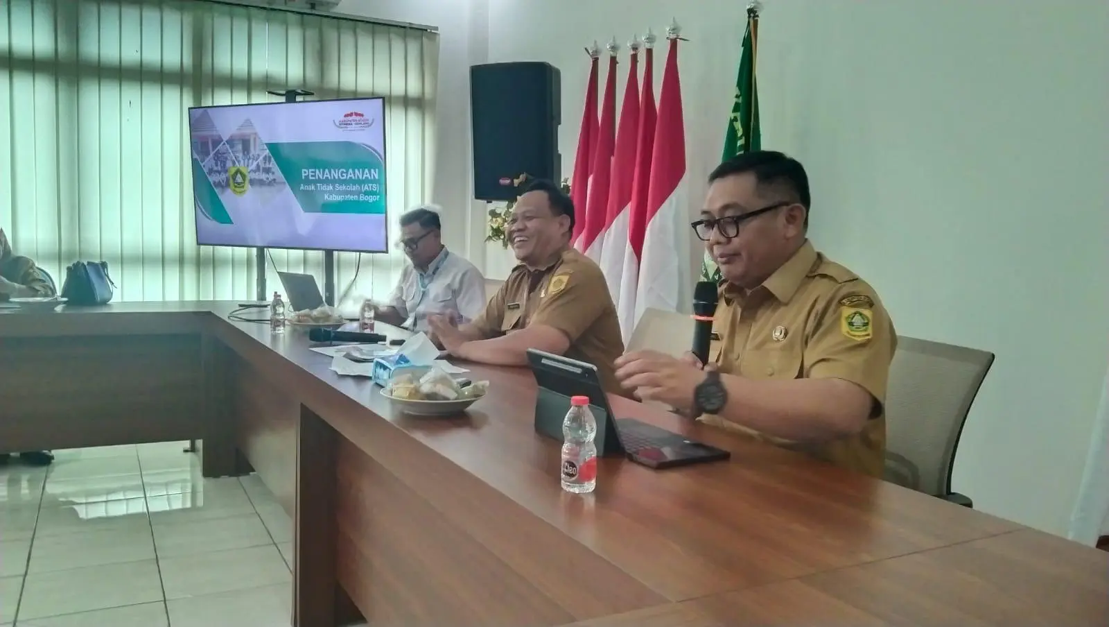 Pilot Project Dinas Pendidikan Pencegahan dan Penanggulangan Anak Tidak Sekolah 