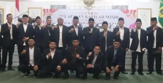 Ajat RJ Lepas Keberangkatan Kafilah Ikuti Musabaqoh Tilawatil Qur'an dan Hadist Tingkat Propinsi 
