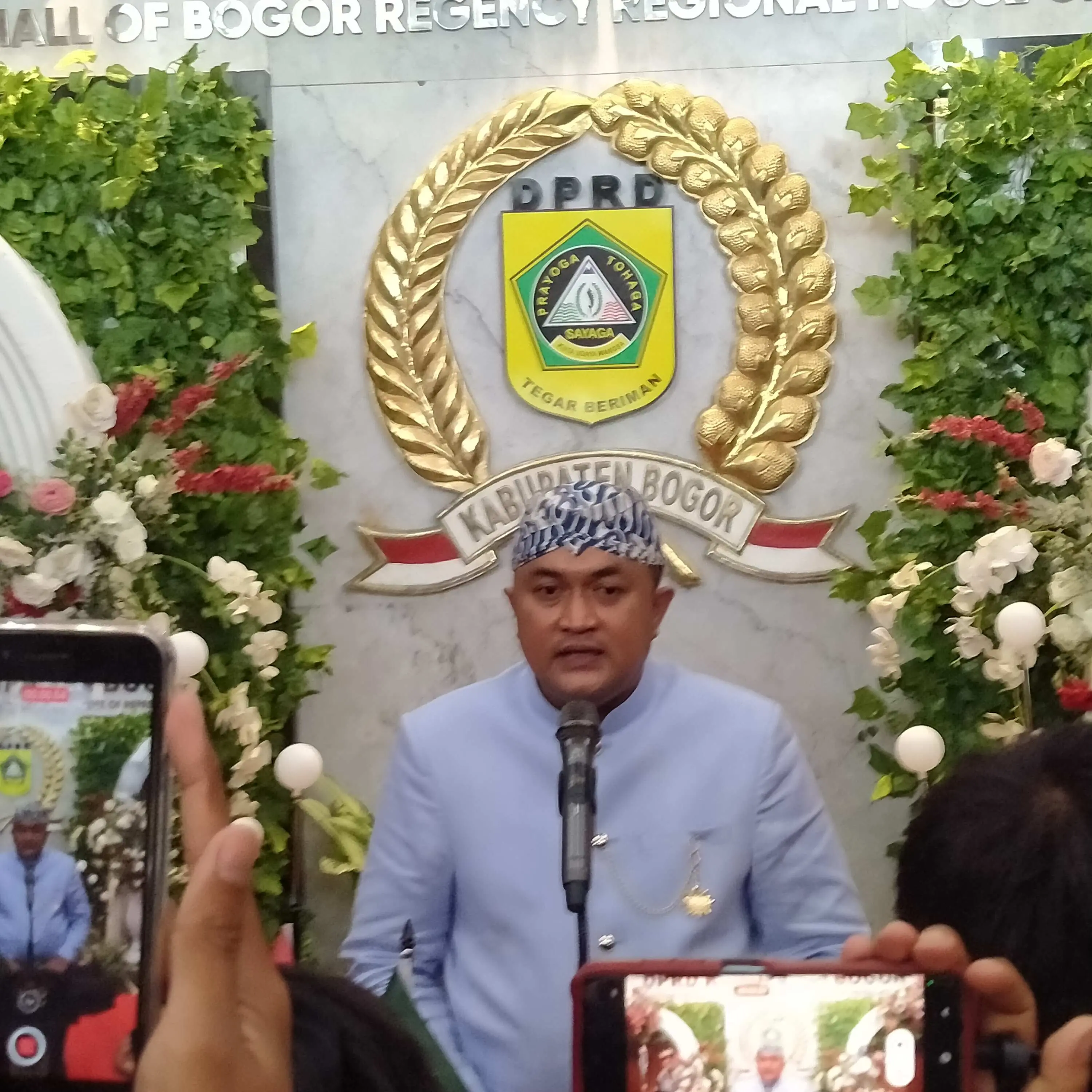 Indeks Kepuasan Masyarakat Kabupaten Bogor Dalam Seratus Hari Kinerja Rudy Susmanto dan Ade Ruhandi 