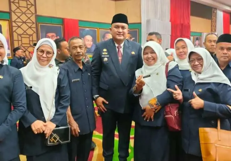 Sebanyak Tiga Ratus Dua Puluh Sembilan Kepsek SD SMP Resmi Dilantik, ini Pesan Bupati 
