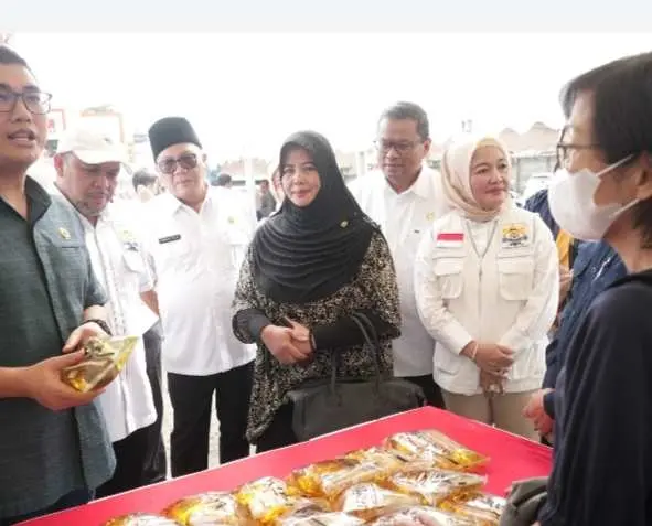 Berkah Ramadhan Kolaborasi Pemkab Bogor dan Kadin Gelar Pasar Murah Babakan Madang 