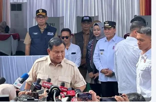 Gunakan Hak Pilihnya di TPS 08 Bachril Bakri Bersama Sekda Tinjau Pelaksanaan Pilkada Serentak 2024