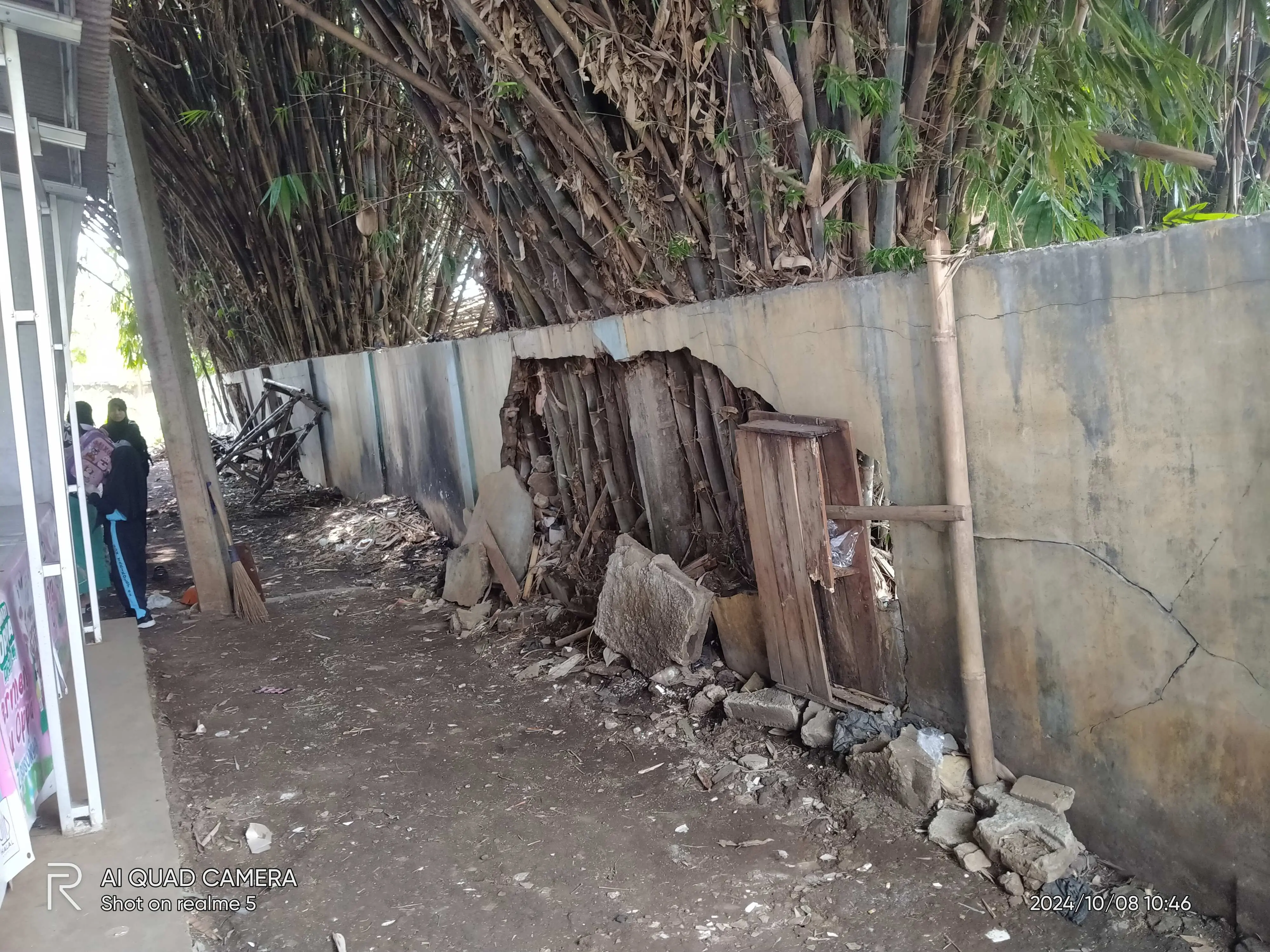 Sapras Dinas Pendidikan Lamban Dalam Menyikapi Kerusakan Pada Penunjang Dunia Pendidikan 