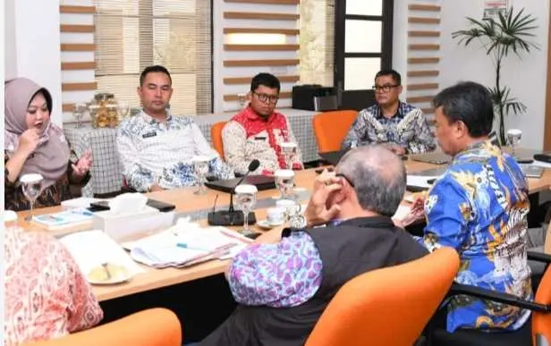 Sekda Suport Direktur RSUD Cibinong Jadi PNS Berprestasi Tingkat Jawa Barat