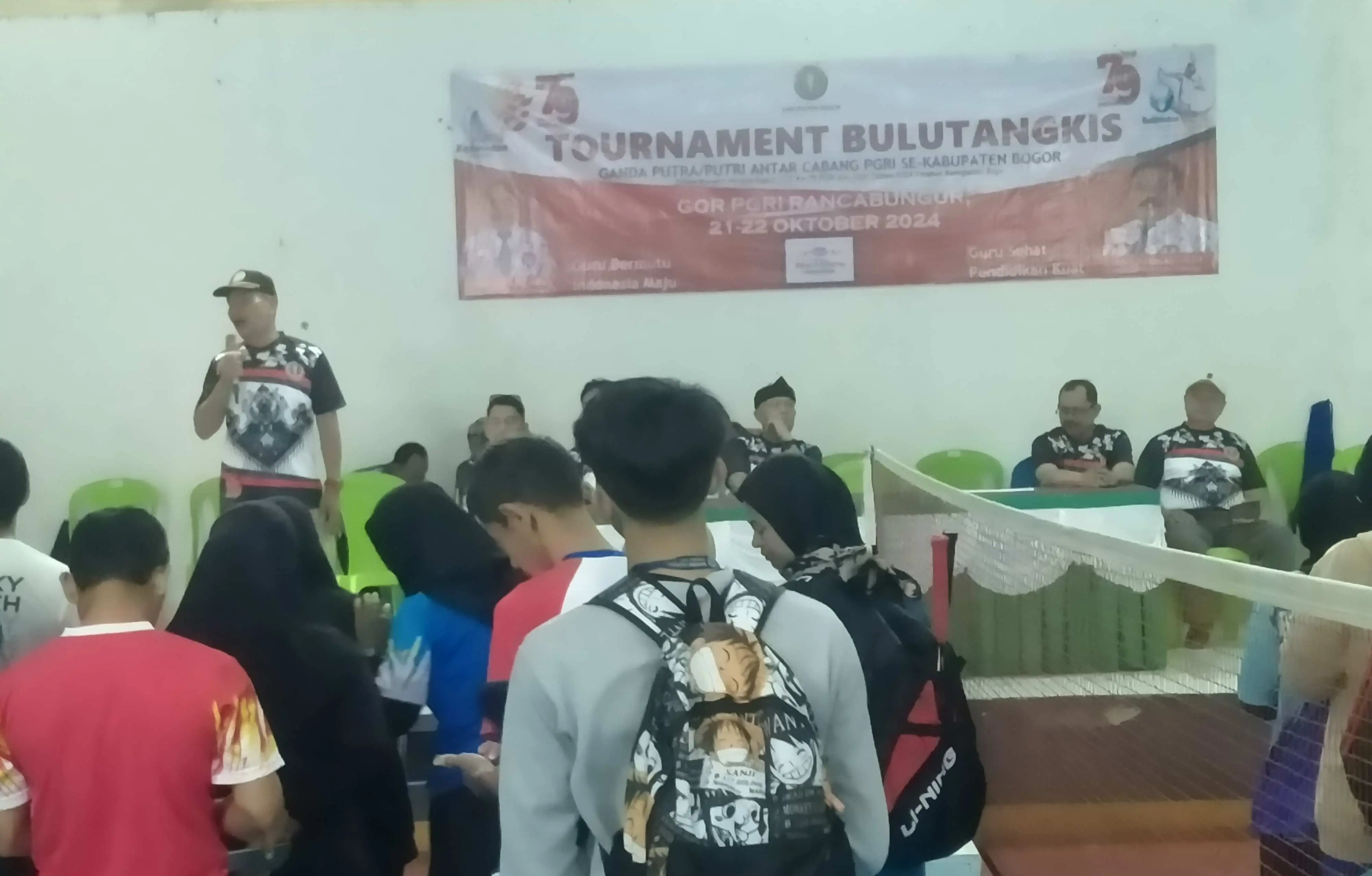 Openning Turnamen Bulutangkis Ganda Putra Putri Antar Cabang PGRI Kabupaten Bogor 